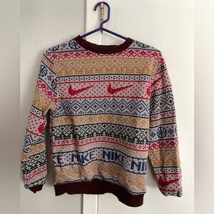 Nike Boys YL Holiday Crewneck Seeater